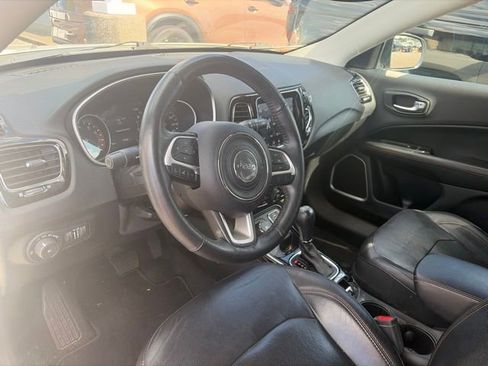 Used 2019 Jeep Compass Limited w/ Safety & Security Group AWD/4WD image 9