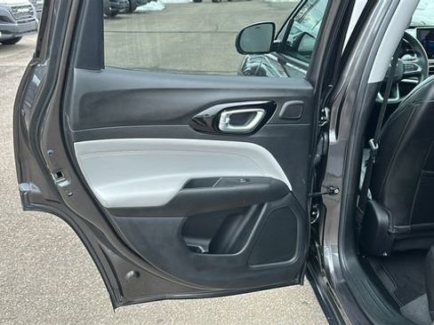 Used 2022 Jeep Compass Limited w/ Sun and Sound Group image 20