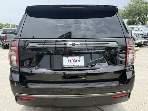 Used 2021 Chevrolet Suburban Z71 w/ Luxury Package AWD/4WD image 5