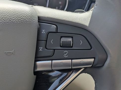 Certified 2023 Cadillac XT6 Premium Luxury FWD image 22