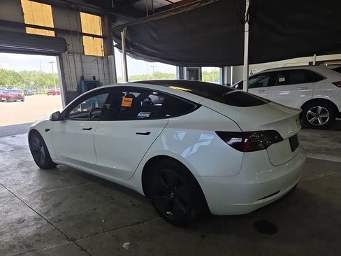 Used 2023 Tesla Model 3 Standard Range RWD image 3