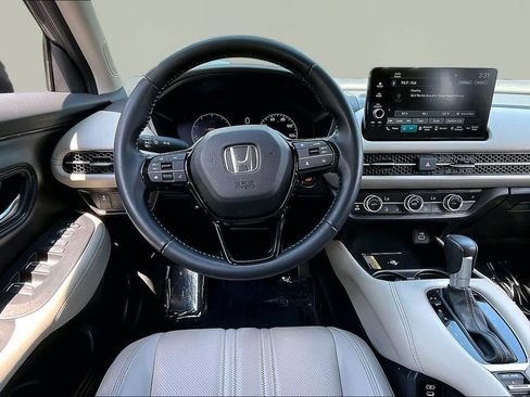 Certified 2025 Honda HR-V EX-L image 8
