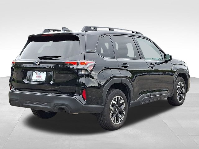 Used 2026 Subaru Forester Premium AWD/4WD image 6