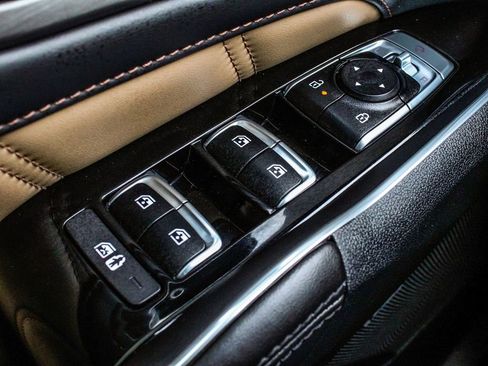 Used 2024 Kia Sorento SX Prestige w/ Olive Brown Leather Package image 10