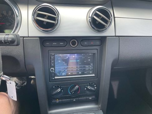 Used 2006 Ford Mustang GT Premium image 26