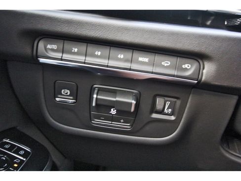 New 2026 Cadillac Escalade ESV Luxury image 15