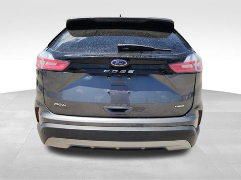 Used 2023 Ford Edge SEL image 7