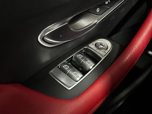 Used 2023 Mercedes-Benz E 450 Coupe image 19