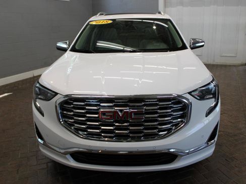 Used 2018 GMC Terrain Denali w/ GMC Pro Grade Package AWD/4WD image 12