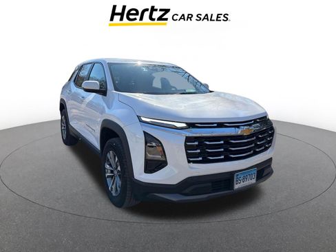 Used 2025 Chevrolet Equinox LT FWD image 1