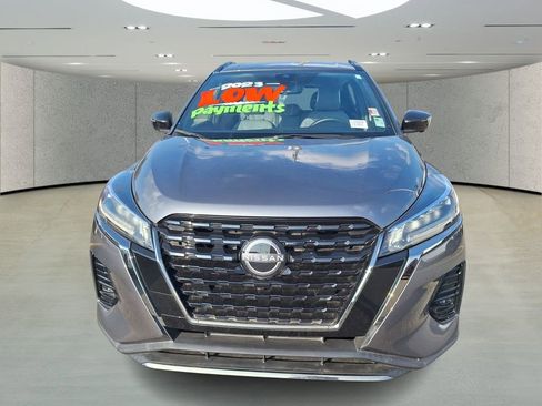 Used 2023 Nissan Kicks SR w/ SR Premium Package image 8