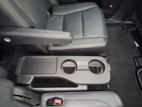 Used 2014 Toyota Highlander Limited Platinum image 12