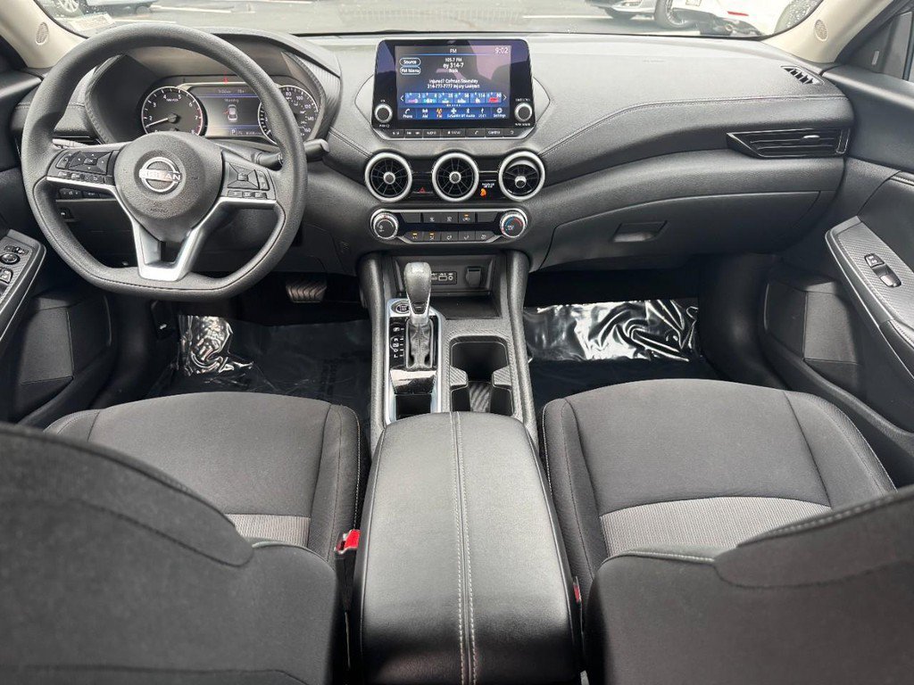 Used 2025 Nissan Sentra SV FWD image 15