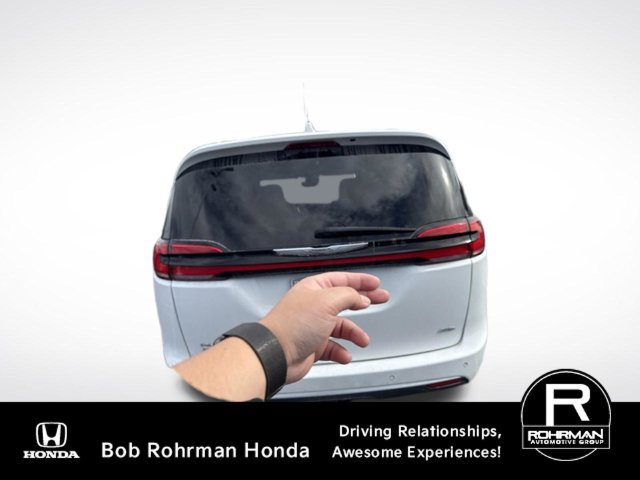 Used 2021 Chrysler Pacifica Pinnacle AWD/4WD image 8