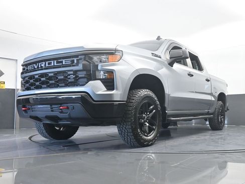 Used 2024 Chevrolet Silverado 1500 Custom Trail Boss w/ LPO, Dark Essentials Package image 55