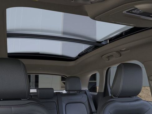 New 2024 Lincoln Corsair Grand Touring w/ Equipment Group 302A image 22