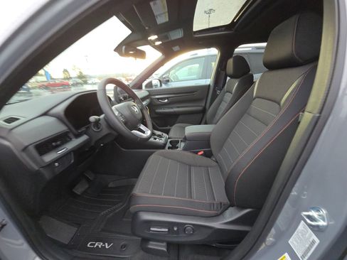 Used 2025 Honda CR-V Sport image 14