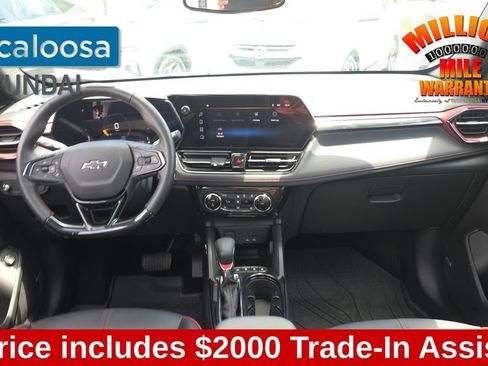 Used 2025 Chevrolet TrailBlazer RS w/ Convenience Package FWD image 26