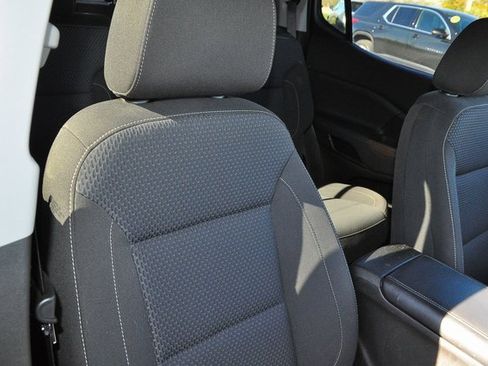 Used 2023 GMC Acadia SLE w/ Driver Convenience Package image 21