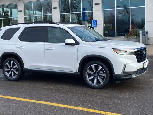Certified 2023 Honda Pilot Elite image 1
