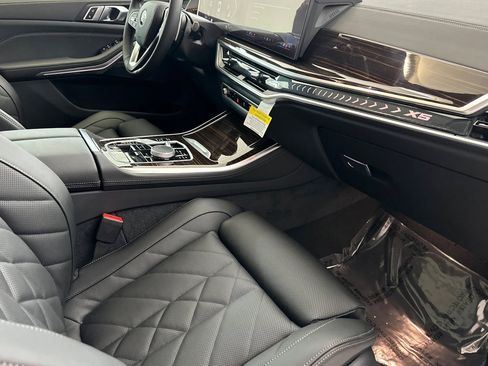 New 2026 BMW X5 sDrive40i image 27