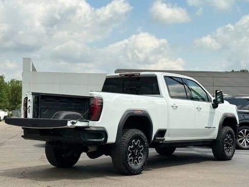 Used 2024 GMC Sierra 2500 AT4X AWD/4WD image 39