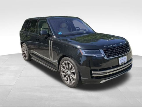 Certified 2023 Land Rover Range Rover SE image 3