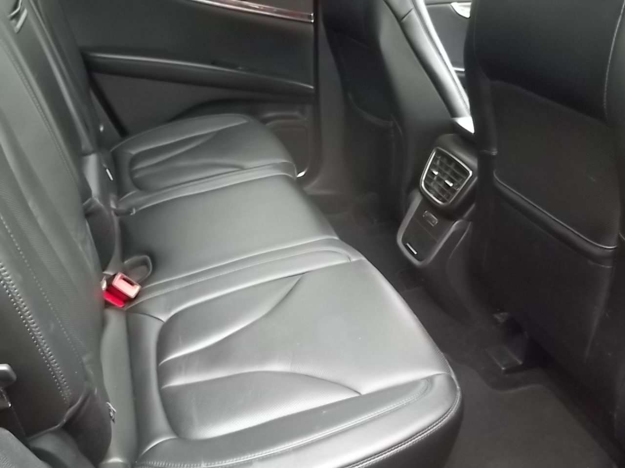 Used 2016 Lincoln MKX Reserve w/ Equipment Group 102A AWD/4WD image 10