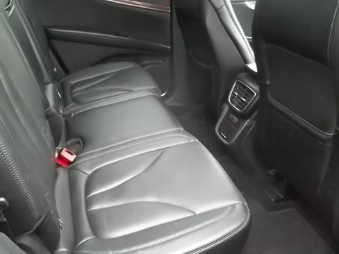 Used 2016 Lincoln MKX Reserve w/ Equipment Group 102A AWD/4WD image 10