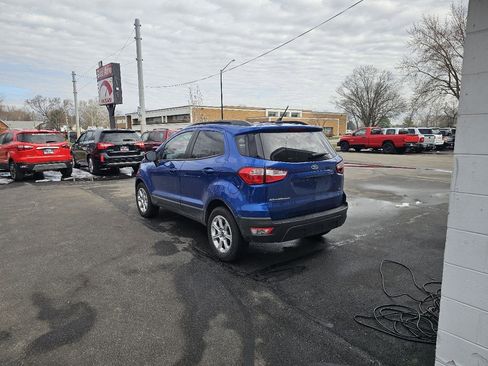 Used 2021 Ford EcoSport SE w/ SE Convenience Package image 8