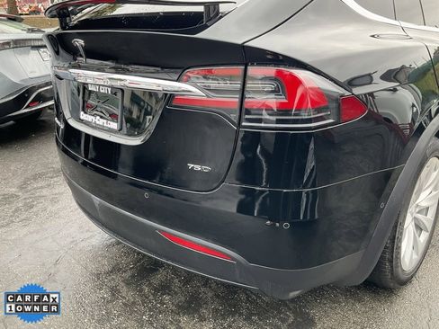 Used 2018 Tesla Model X 75D image 79