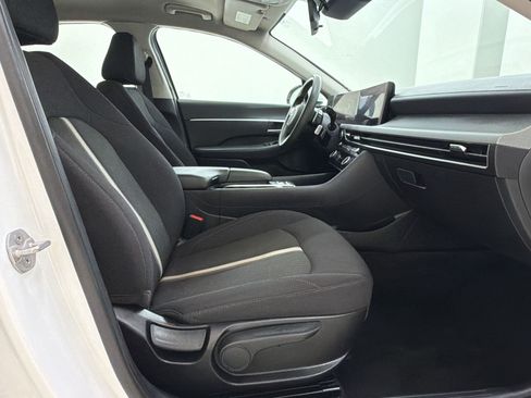 Used 2025 Hyundai Sonata SEL FWD image 25
