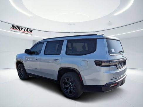 New 2026 Jeep Grand Wagoneer Limited w/ Premium Group II AWD/4WD image 5
