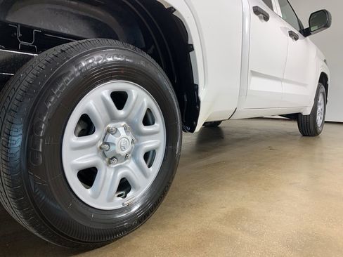Used 2022 Toyota Tundra SR w/ SR Tow Package image 9