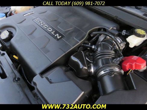 Used 2018 Lincoln Continental Select w/ Continental Climate Package image 13