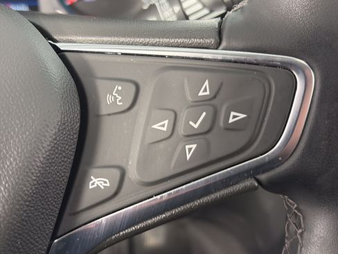 Used 2024 Chevrolet Equinox LT FWD image 34
