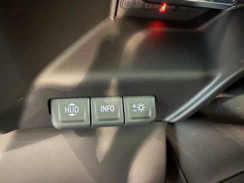 Used 2025 GMC Sierra 1500 AT4 w/ Technology Package image 27