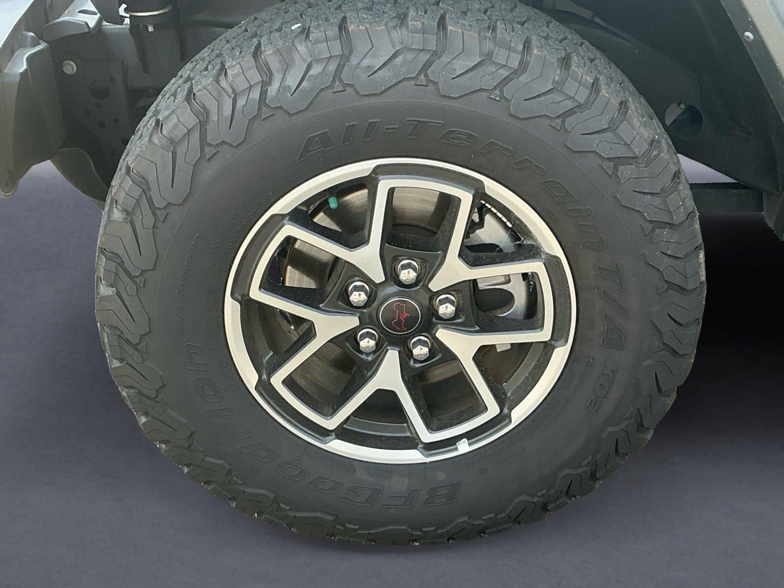 Used 2025 Jeep Wrangler Unlimited Rubicon AWD/4WD image 9
