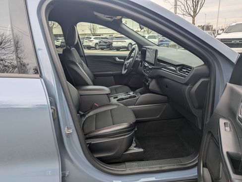 Certified 2024 Ford Escape ST-Line w/ Tech Pack #1 image 34