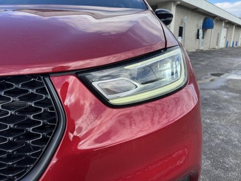 New 2026 Chrysler Pacifica Select image 10