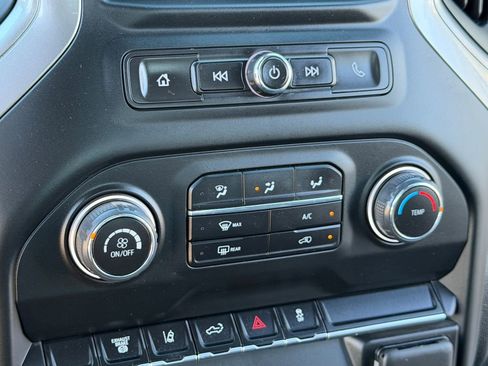 Used 2024 Chevrolet Silverado 3500 W/T image 28