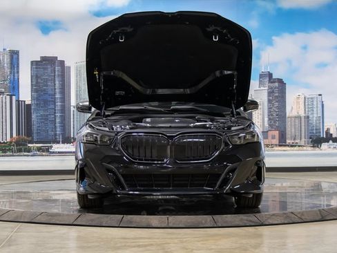 New 2026 BMW 540i xDrive w/ M Sport Package image 4