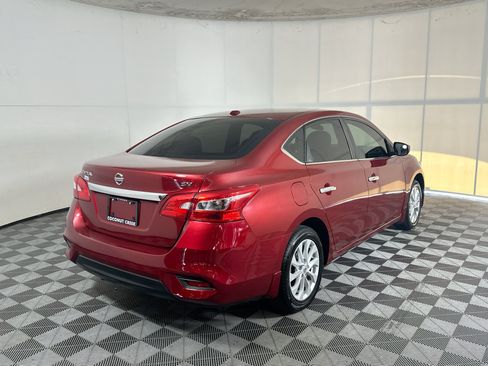Used 2019 Nissan Sentra SV FWD image 3