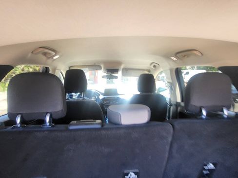 Used 2020 Ford Escape SE FWD image 25