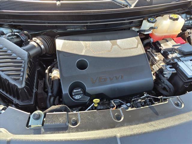 Used 2023 Chevrolet Traverse LT FWD image 30