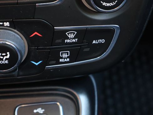 Used 2018 Jeep Compass Trailhawk w/ Leather Interior Group image 34