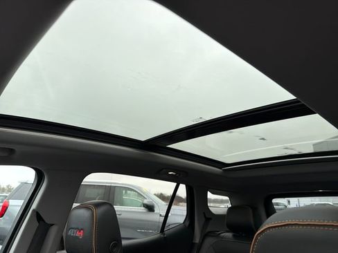 Used 2022 GMC Terrain AT4 w/ Infotainment Package II image 29