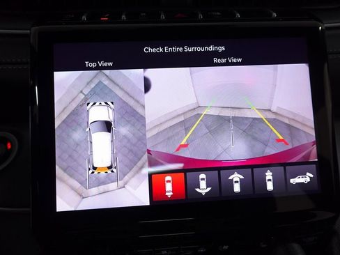 New 2025 Jeep Grand Cherokee L Limited w/ Luxury Tech Group II image 18