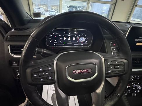 Used 2022 GMC Yukon SLT w/ SLT Premium Package image 20
