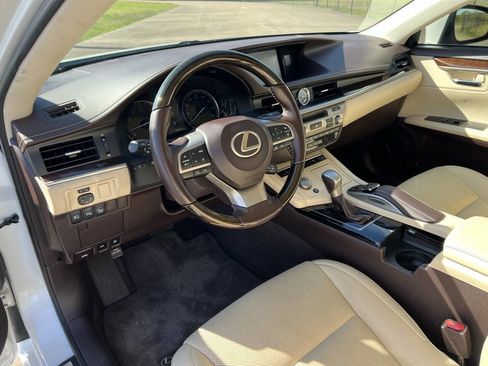 Used 2017 Lexus ES 350 image 11